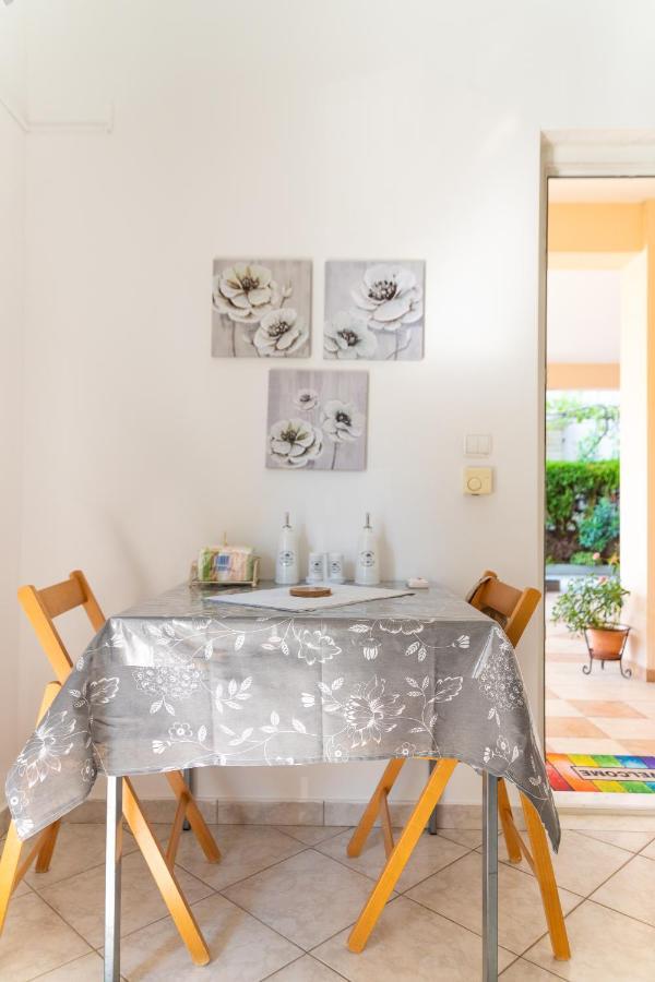 Grigo Apartments อเล็กซานโดรโพลิส ภายนอก รูปภาพ